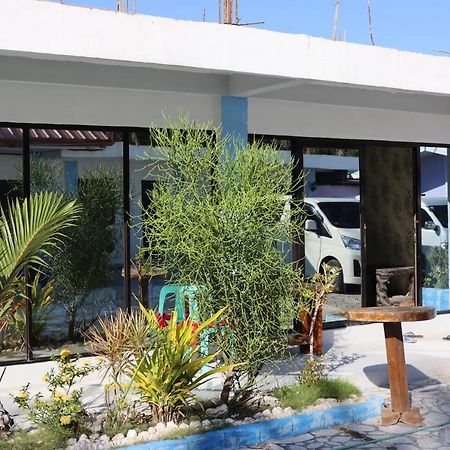 Belle'S Beach Resort Bolinao Exterior photo