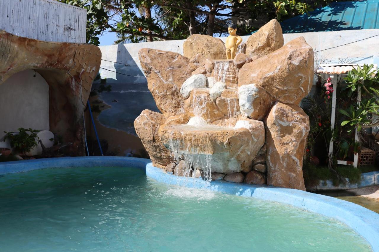 Belle'S Beach Resort Bolinao Exterior photo