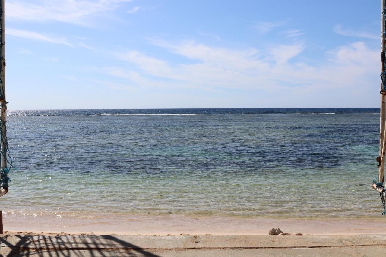 Belle'S Beach Resort Bolinao Exterior photo